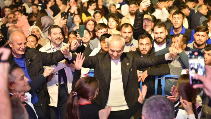 Kepez'de Dünya Romanlar Günü'ne özel ‘Roman Gecesi'